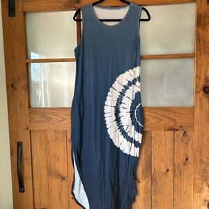 Sleeveless Blue Tie-Dye Maxi Dress with Side Slit